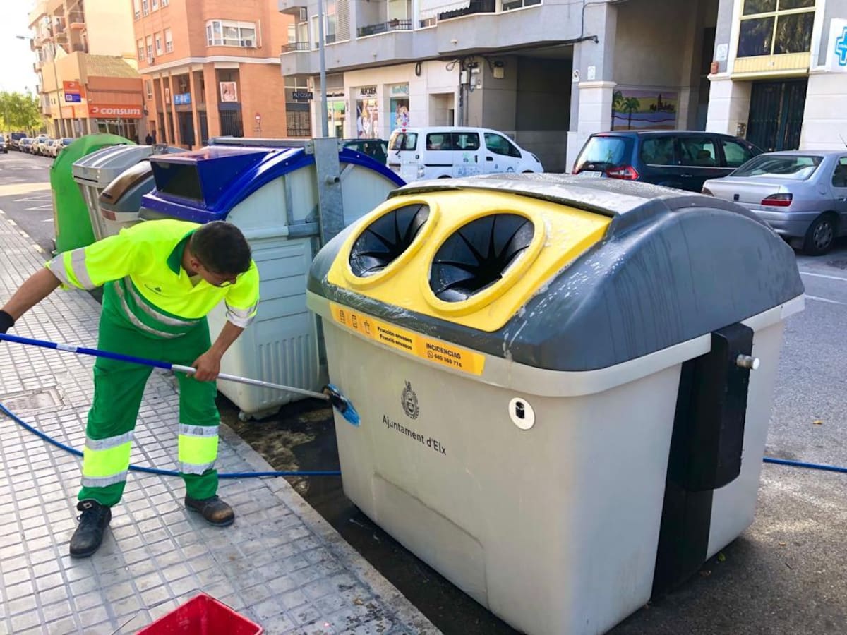 Elche registra datos récord de recogida de envases al superar las 3.000 toneladas en un año