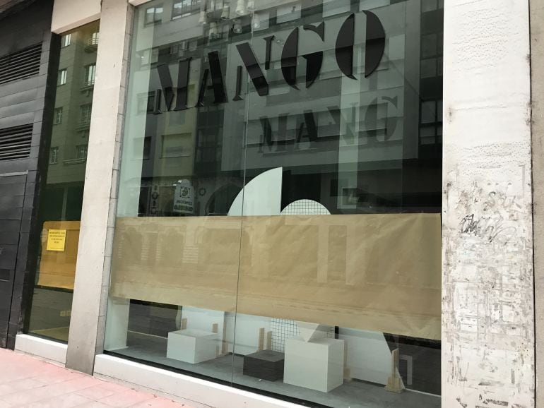 Mango cierra sus puertas en el centro de Ponferrada