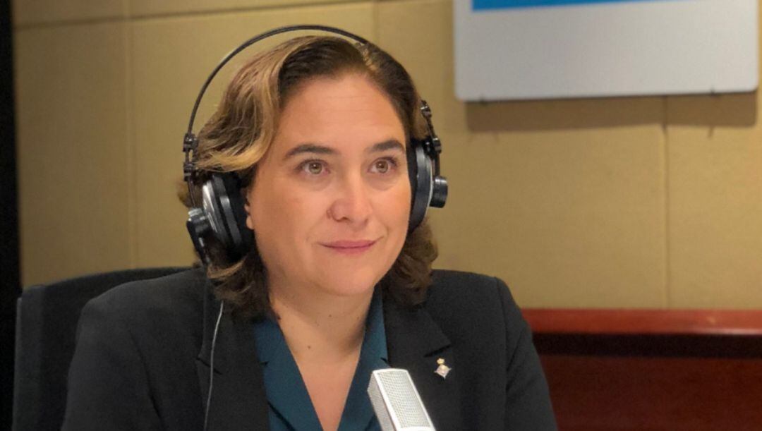 Ada Colau als estudis de SER Catalunya