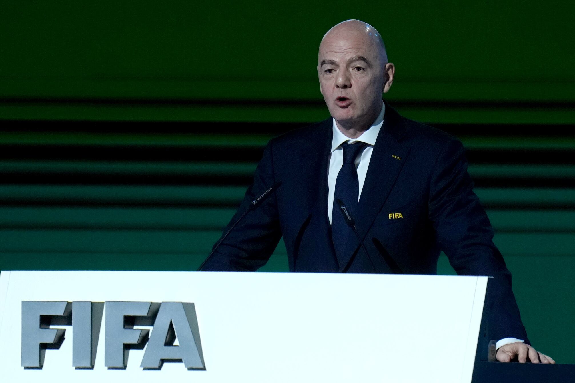 Vancouver (Canada), 30/04/2026.- FIFA President Gianni Infantino speaks during the 76th FIFA Congress 2026 in Vancouver, Canada, 30 April 2026. EFE/EPA/BOB FRID