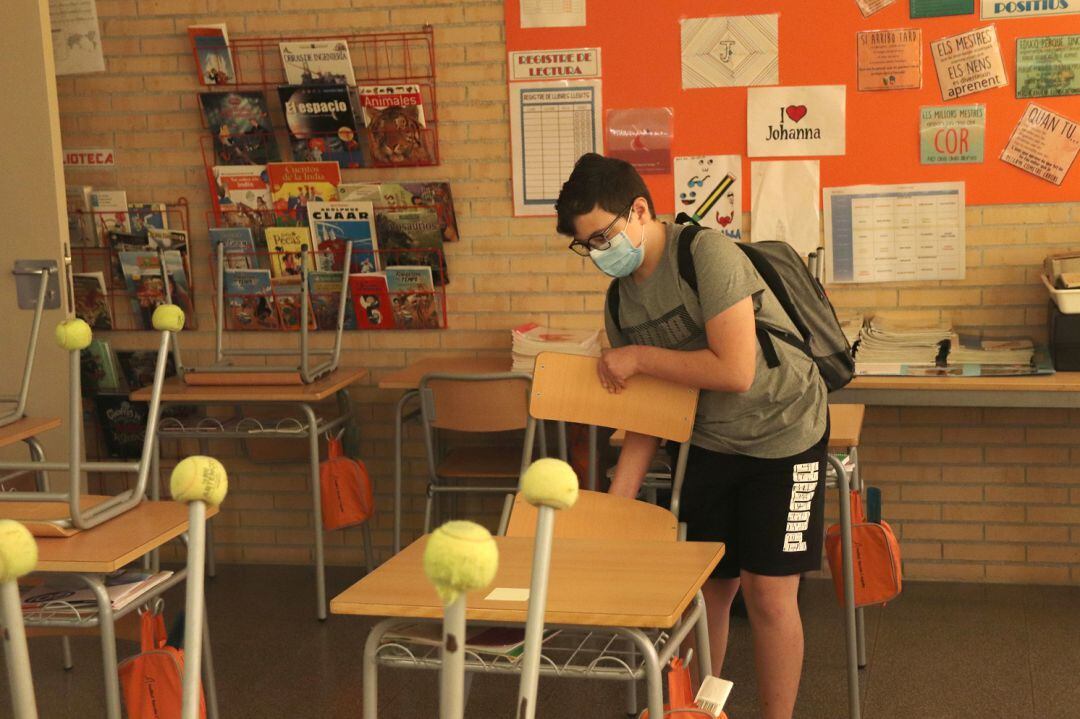 Pla americà d&#039;un dels alumnes de cinquè de primària de l&#039;Institut Escola l&#039;Agulla del Catllar, en el primer dia de retorn a l&#039;activitat. Foto de l&#039;1 de juny del 2020 