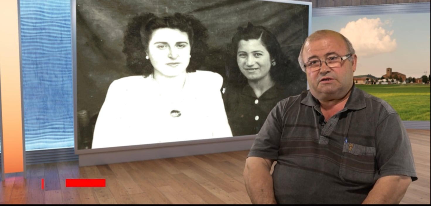 Los familiares recuerdan a las mujeres homenajeadas en un audiovisual.