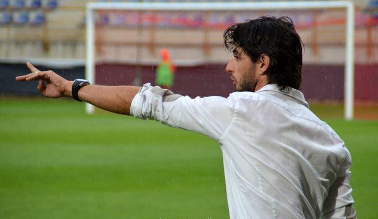 Juan Ferrando, durante un partido en el Reino de León