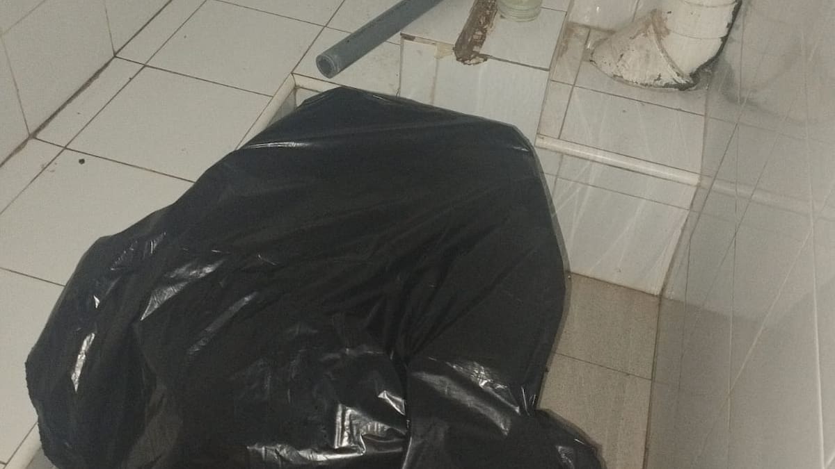 Un archivo de más de 50 fotografías actualizadas para denunciar las condiciones del colegio Mariano Aroca de Murcia y contestar al Ayuntamiento