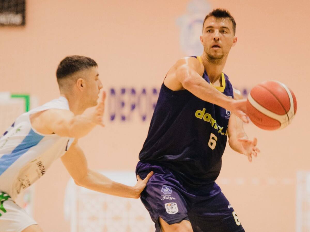 Javi Marín se centra en la visita de UDEA Algeciras a Vitoria