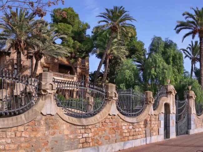 Casa Zapata (Cartagena) se convirtió en uno de los lugares de represión en el que se detuvieron y torturaron a civiles y militares republicanos, tras la ocupación de la ciudad por las tropas franquistas en marzo de 1939