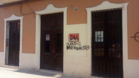 Pintada en la sede del PSPV-PSOE en Dénia.