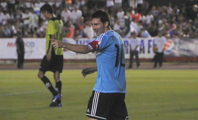 Leonel Messi en un juego de exhibición disputado en Cancún, tras el cual confirmó que será padré de un niño varón