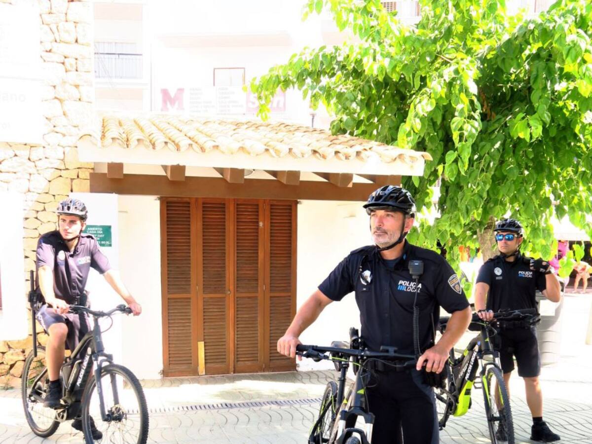 Sant Antoni crea la nueva Unidad Territorial de Playas de la Policía Local