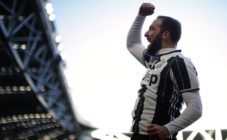 Higuaín celebra un gol con la Juventus 