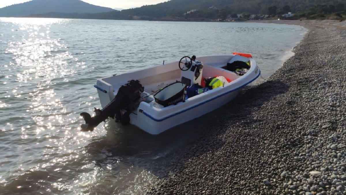 Llega una nueva patera a Ibiza con 19 migrantes a bordo