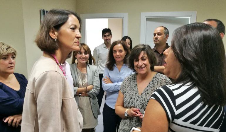 La ministra se ha interesado por la labor de emprendimiento en GISA