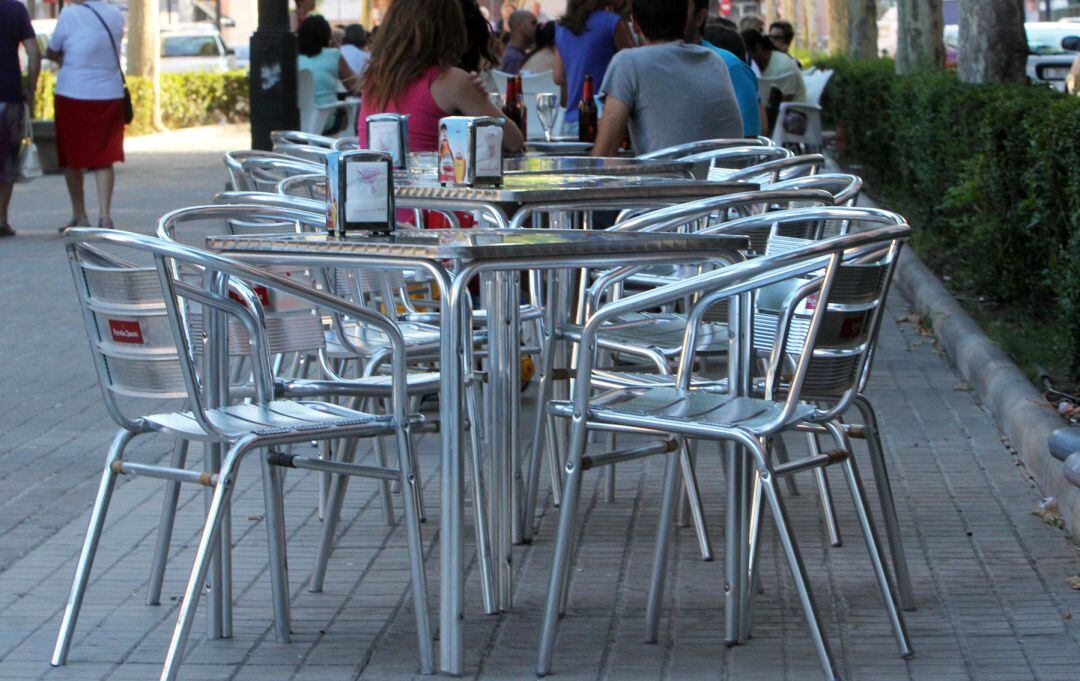 Imagen de archivo de una terraza de Alcoy