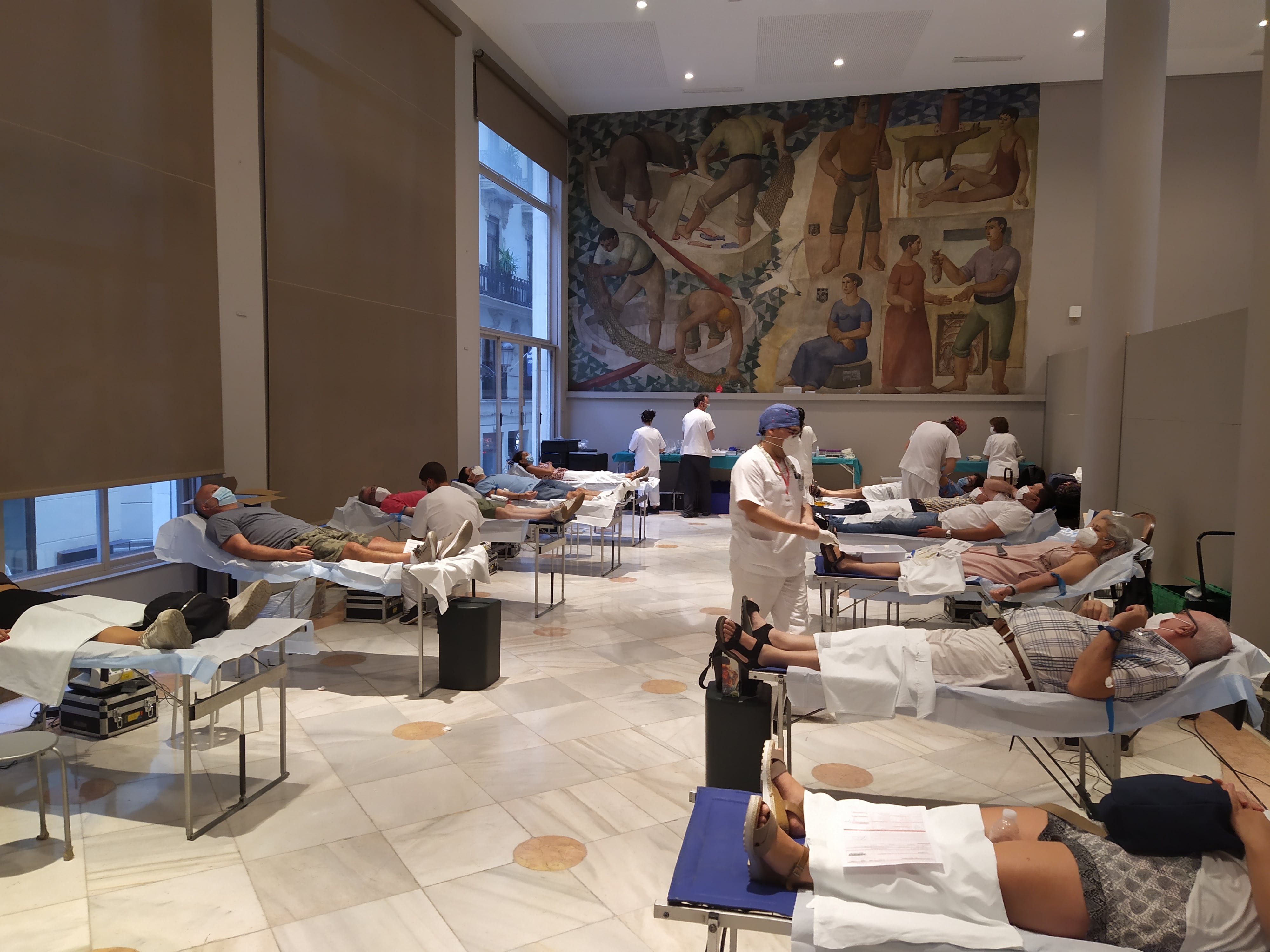 El Centre de Transfusió y Cadena SER celebran su campaña especial de donación de sangre