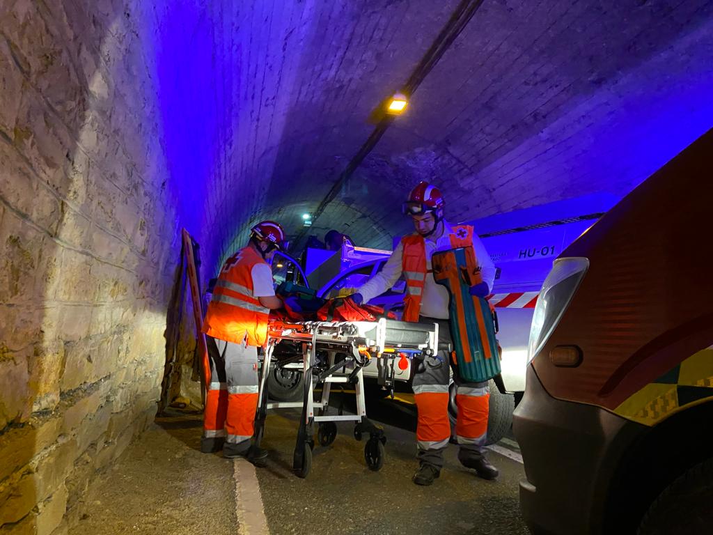 Simulacro en el interior del túnel de Cotefablo