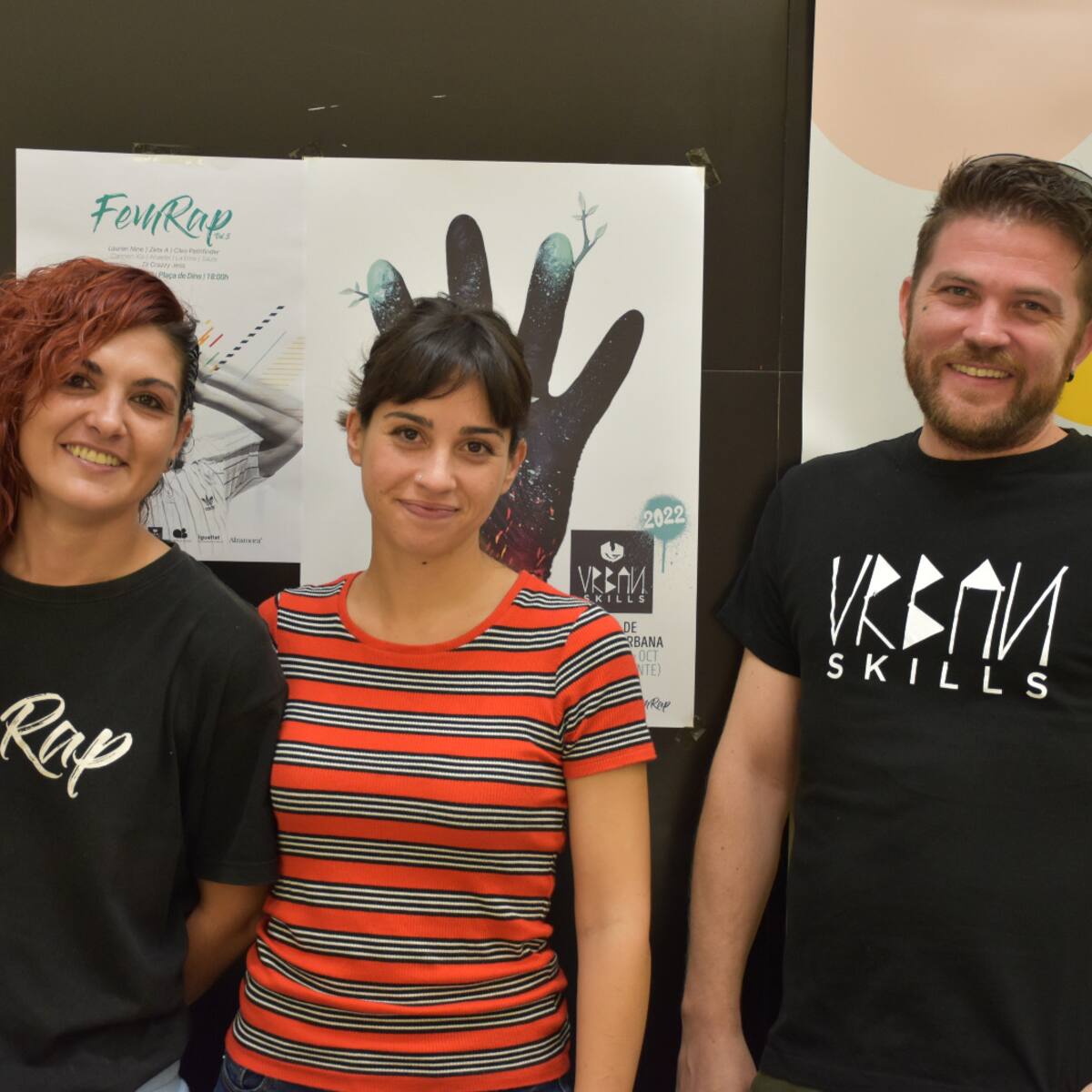 Alcoy incrementa su arte urbano con la creación de cinco murales durante esta semana