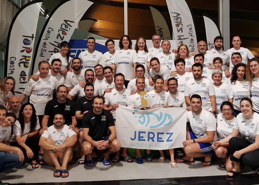 El Jerez Natación Master en Torre del Mar