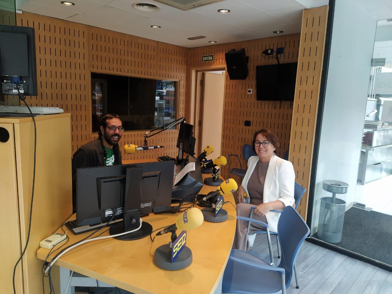 La presidenta del Partit Liberal, Cristina Rico, als estudis de la Cadena SER