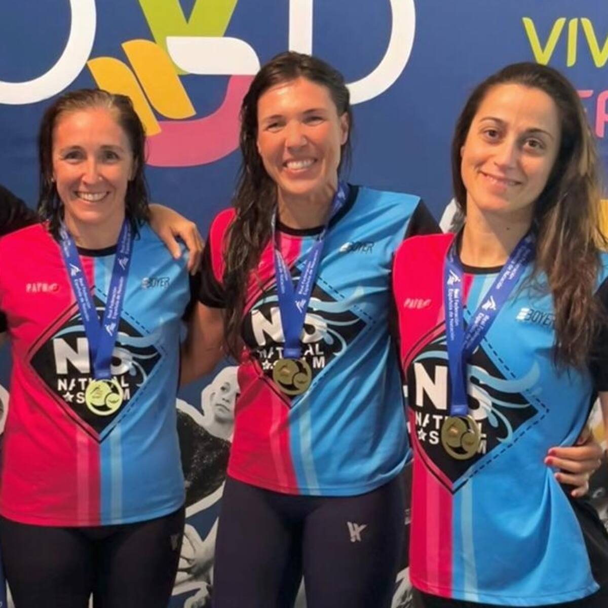 El Naturalswim Máster Natación Petrer se cargó de medallas en el nacional de Oviedo