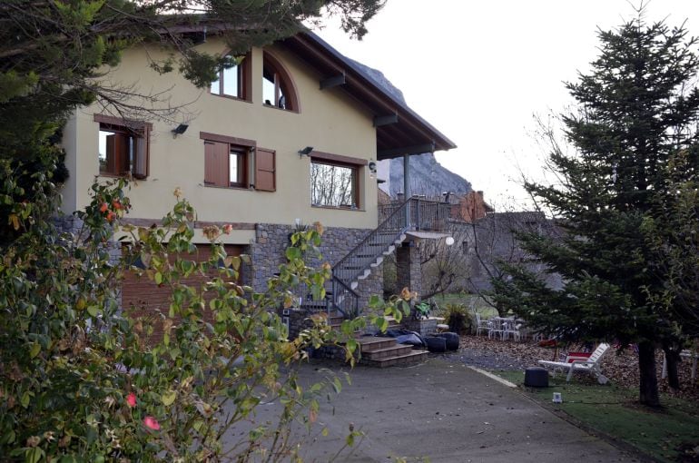 Imatge de la casa on viu la família de Nadia Nerea, a Fígols, a l'Alt Urgell, el dia 5 de desembre del 2016. (horitzontal)