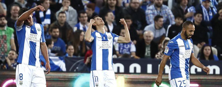 Szymanowski celebra su tanto ante Gabriel y El Zhar