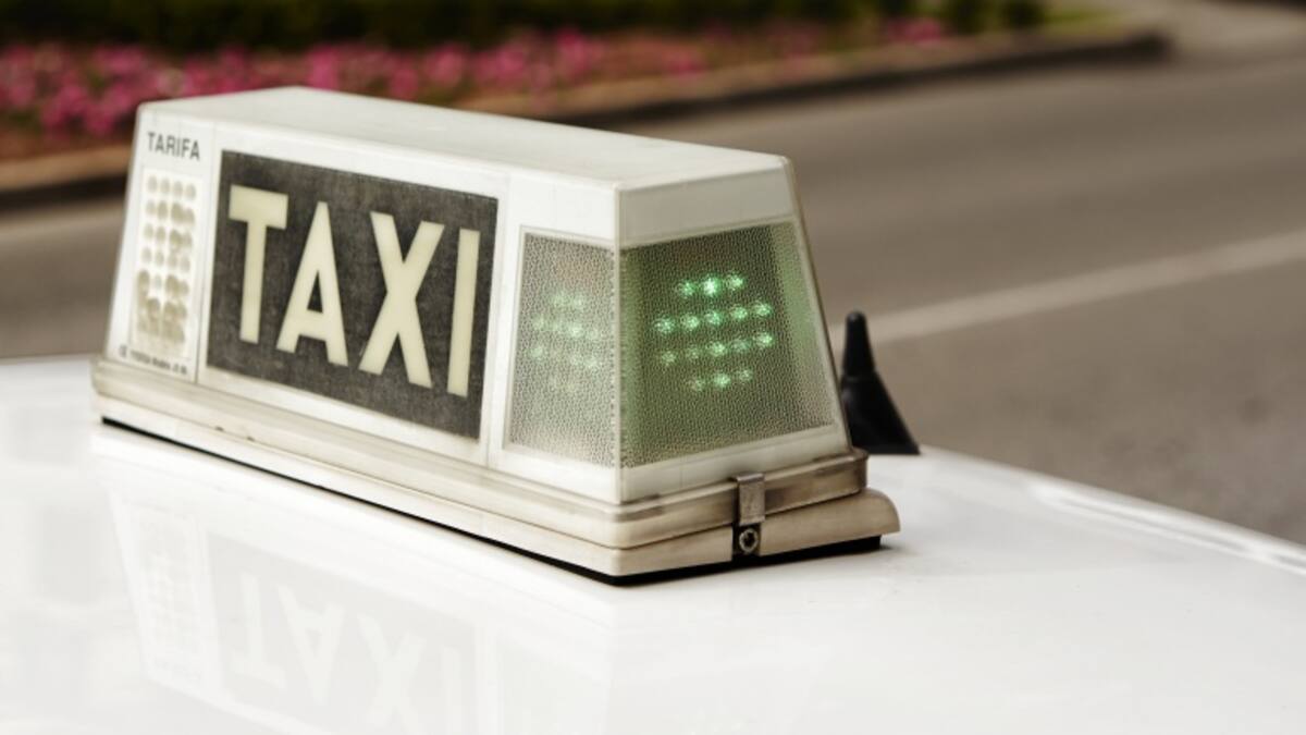 Hallan el cadáver de un bebé mientras viajaba en taxi abrazado por su madre en el Puerto de la Cruz