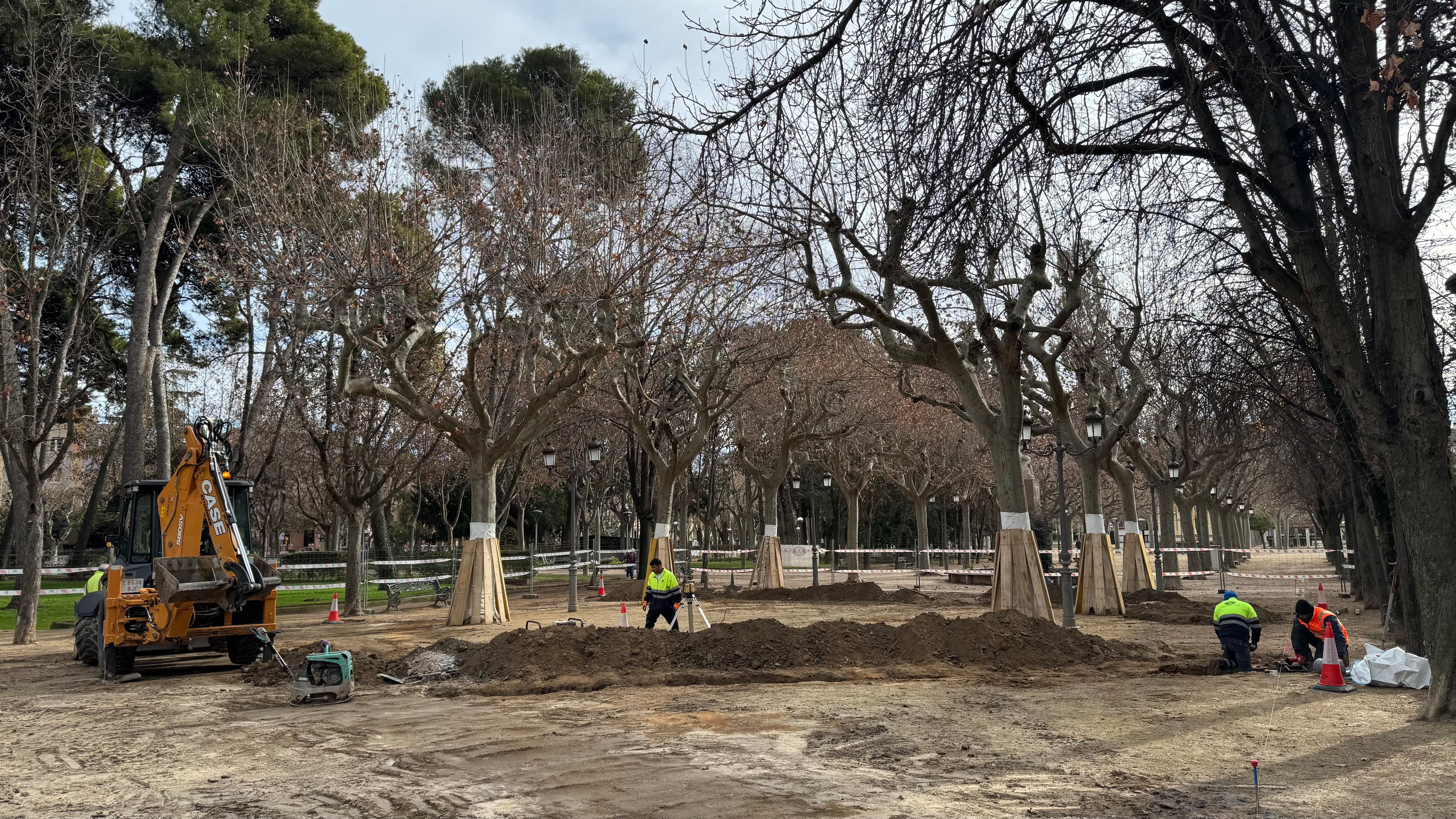 Obras en los viales principales del parque Miguel Servet
