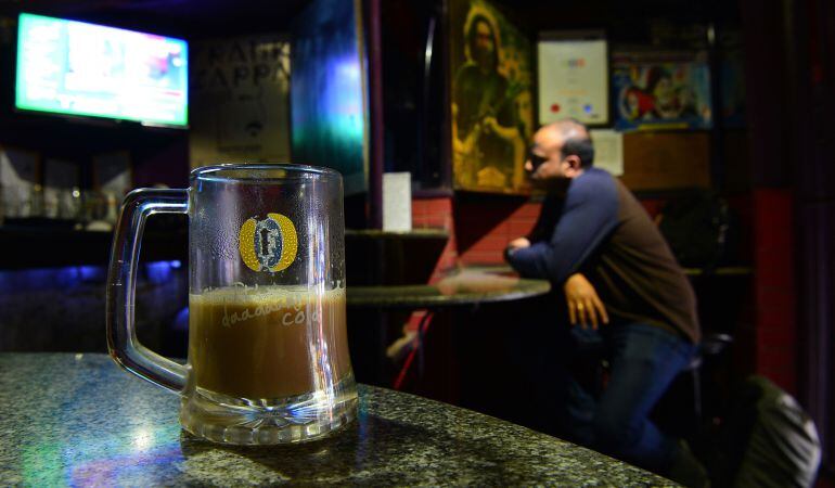 El regente del bar era el padre de los niños