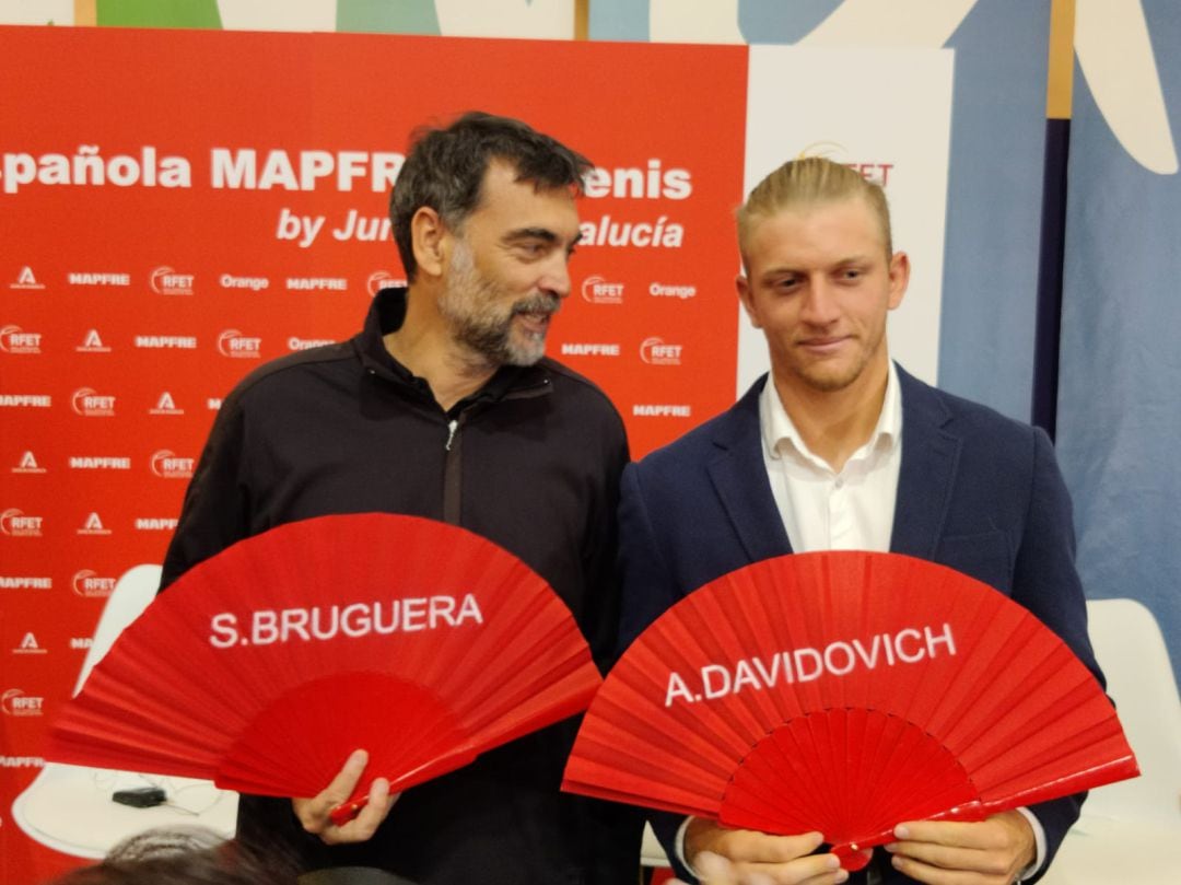 Davidovich, junto a Sergi Bruguera, en la presentacion de la Davis