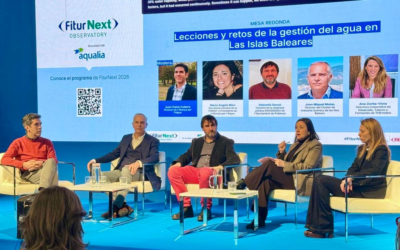 Imagen durante la mesa de debate