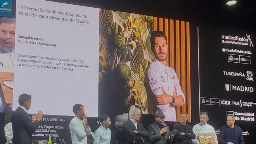 En el Auditorio central de Madrid Fusión recogiendo el premio a la Sostenibilidad de Aquanaria @madridfusion