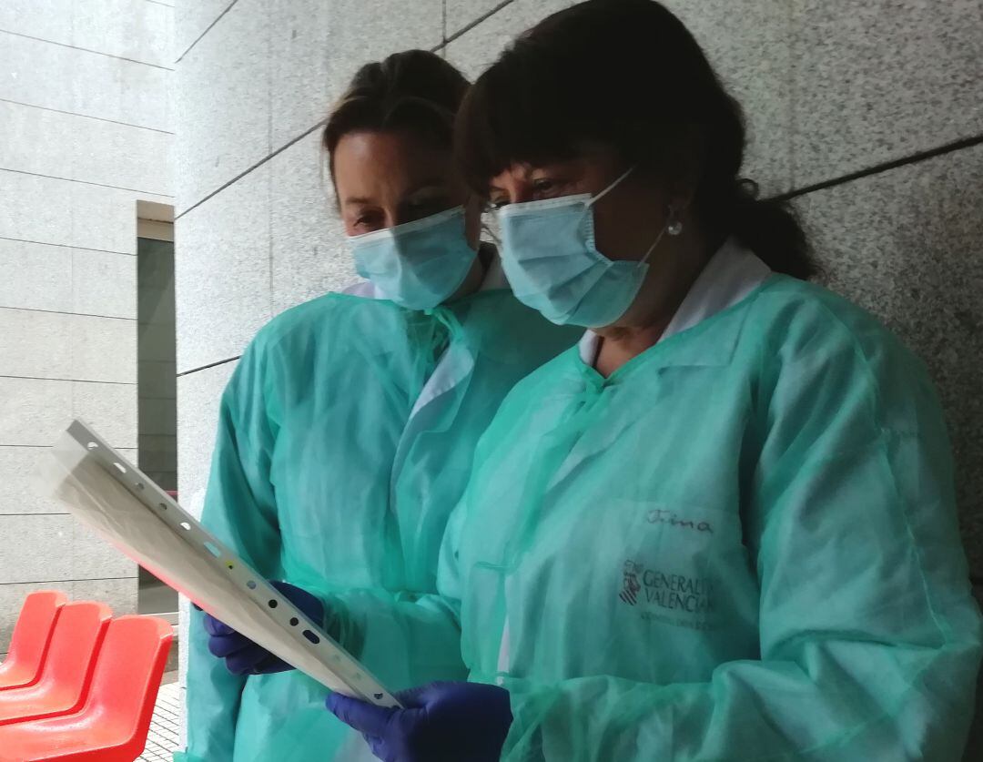 Profesionales sanitarios en Castelló