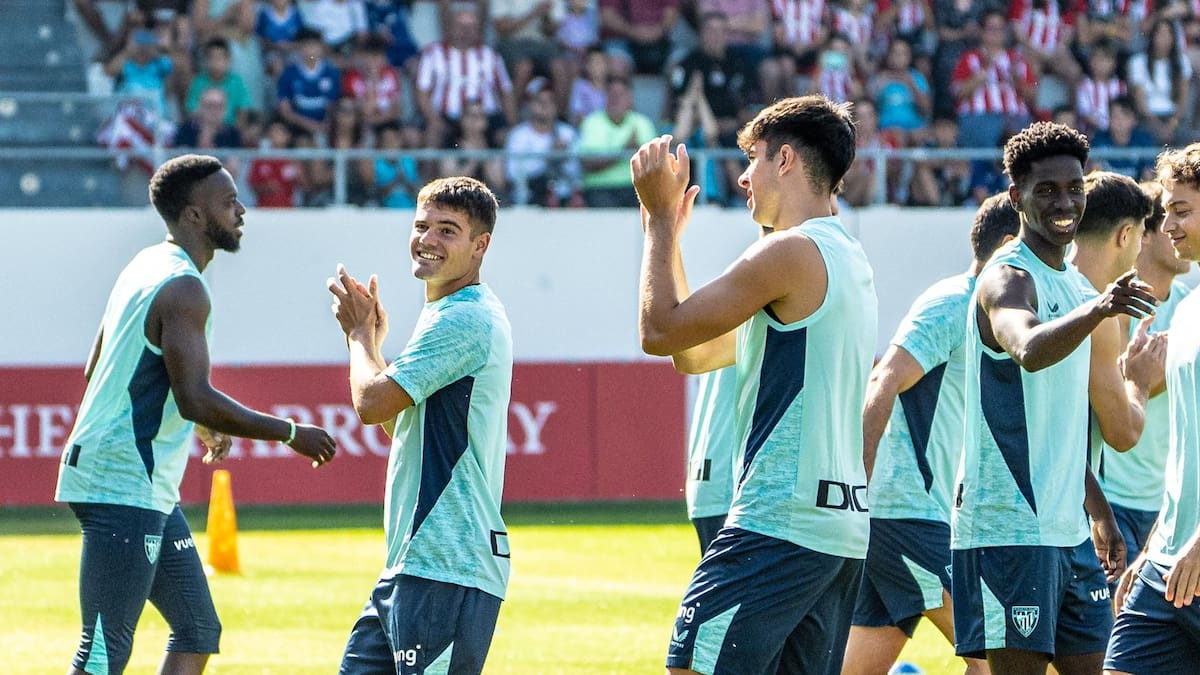 Nico Williams, ausente en el primer entrenamiento del Athletic a puerta abierta