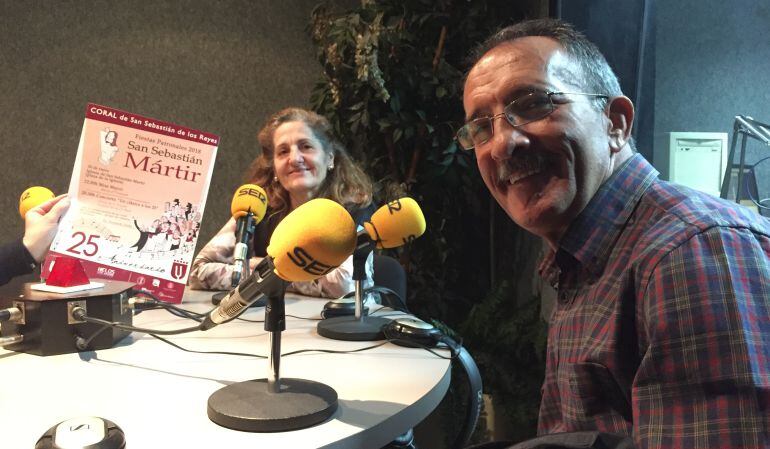 Azucena López y Antonio González de la Coral de Sanse han pasado por la radio para invitarnos a sus numerosas actividades 