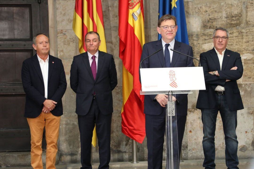Puig estrena su segunda legislatura reuniendo a patronal y sindicatos por el objetivo "decisivo" del diálogo social