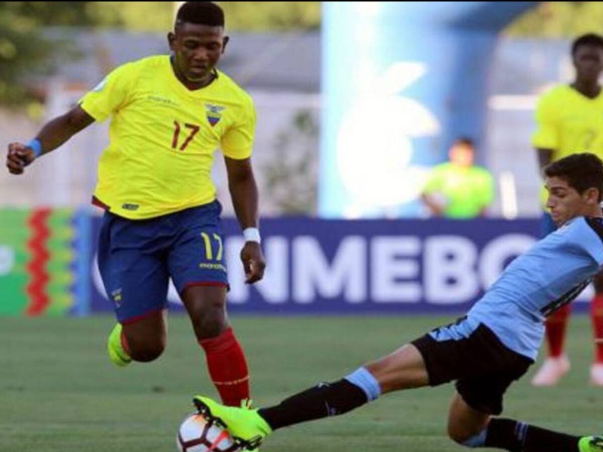 Así juega Emerson Espinoza