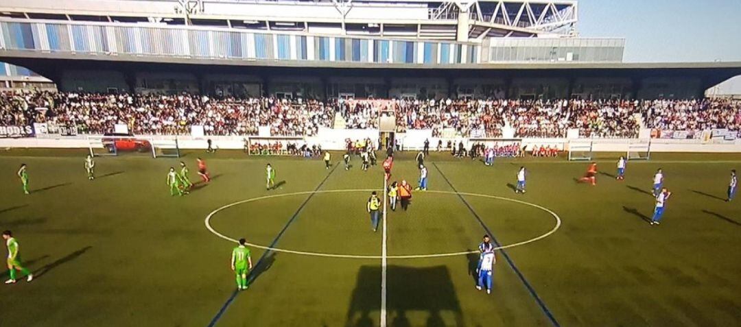 El partido en el estadio del Cornellà