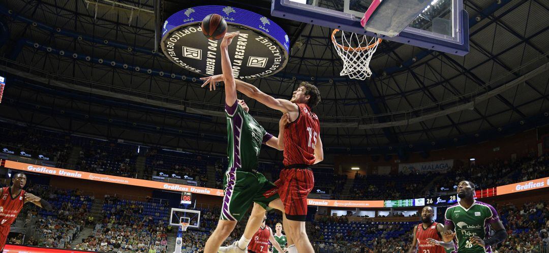 Chema González (15) ha jugado los 33 partidos de esta temporada en Liga Endesa con el &#039;Fuenla&#039;.