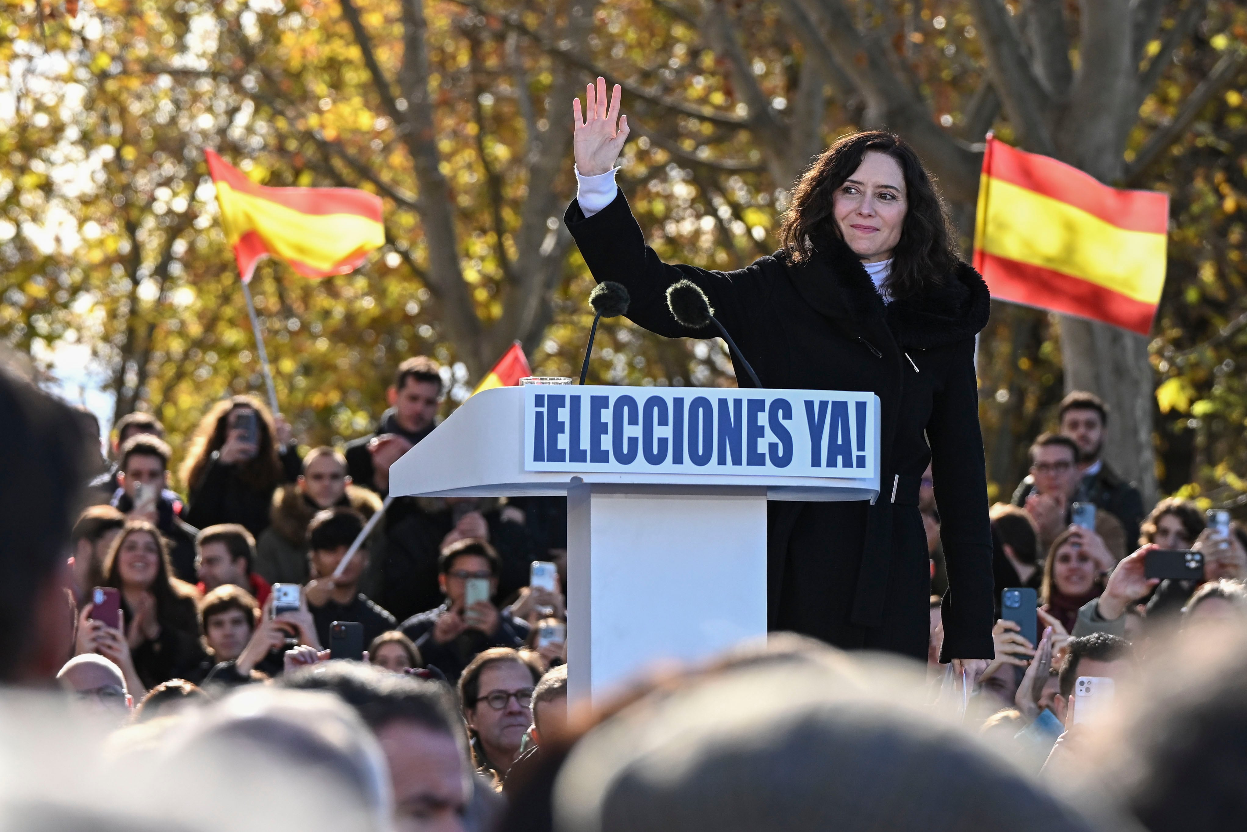 La presidenta de Madrid, Isabel Díaz Ayuso, durante la concentración contra el Gobierno de Pedro Sánchez