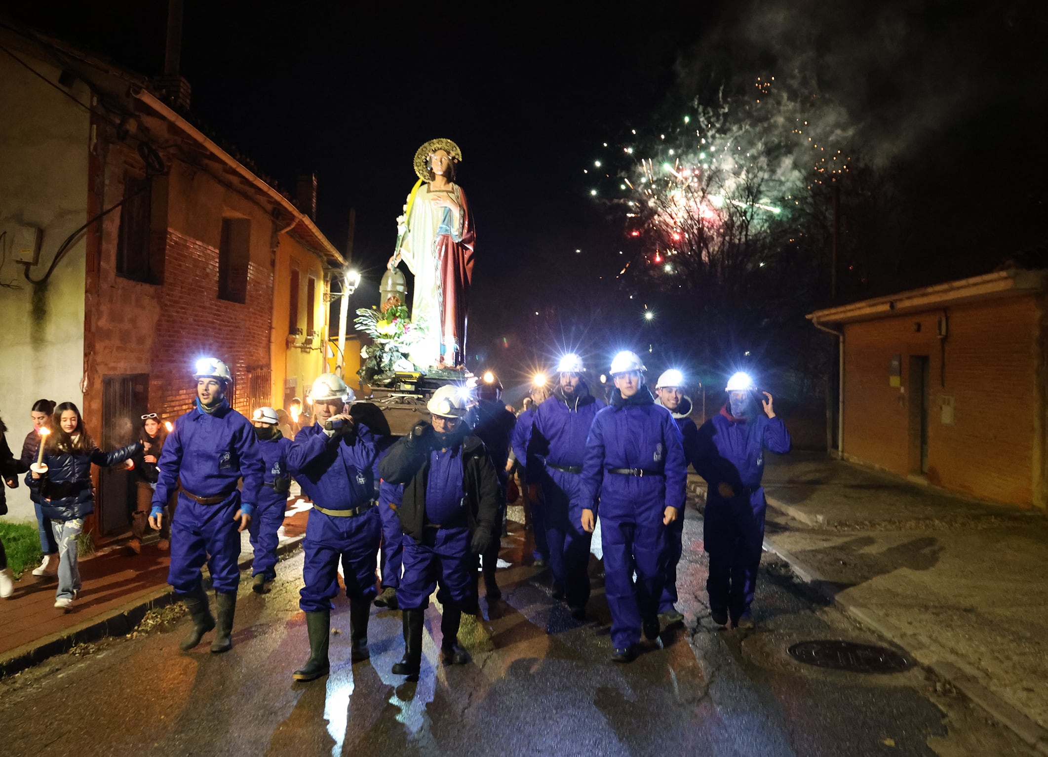 Imagen de archivo de la procesión de Santa Bárbara en Barruelo de Santullán