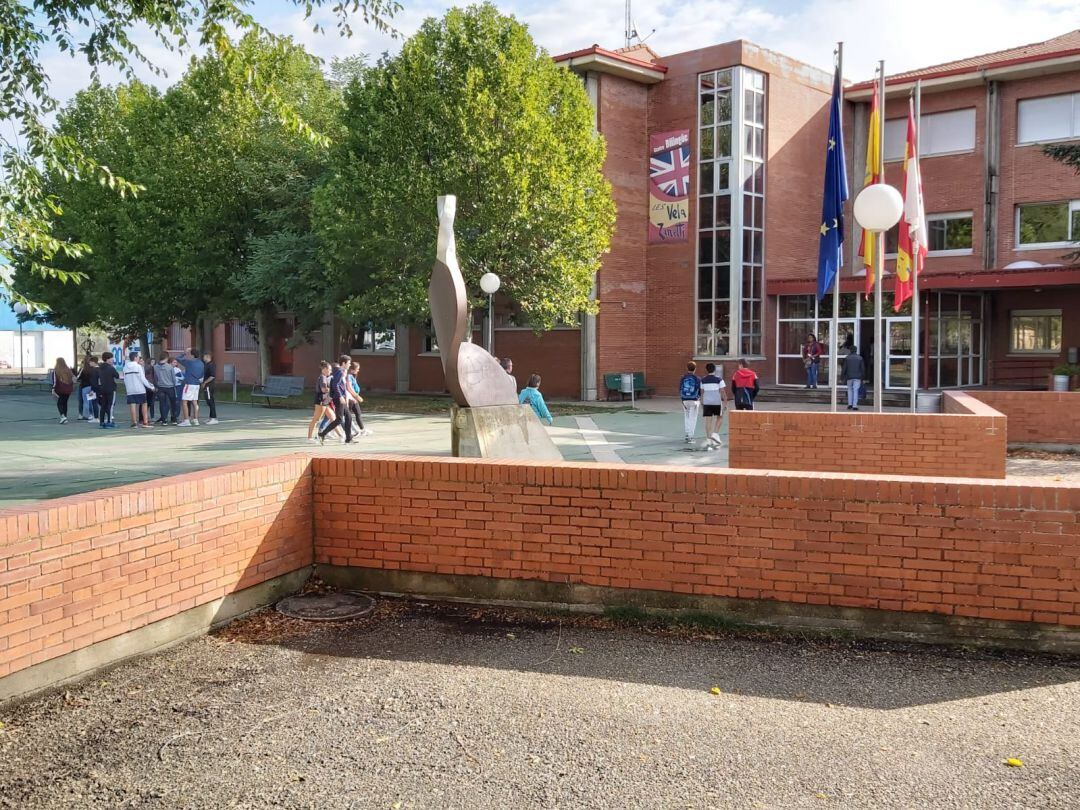 El alumnado del IES Vela Zanetti, de vuelta a las aulas