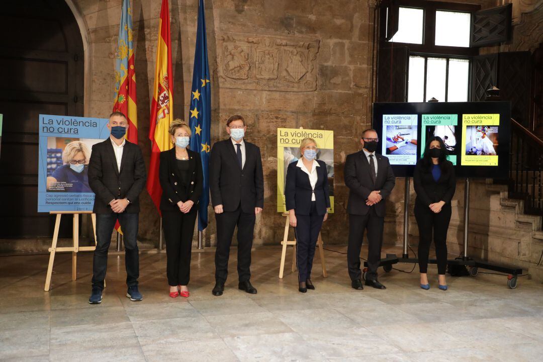 Presenctación de la campaña contra las agresiones a los profesionales sanitarios con la presencia del president de la Generalitat Ximo Puig y la consellera de Sanitat, Ana Barceló