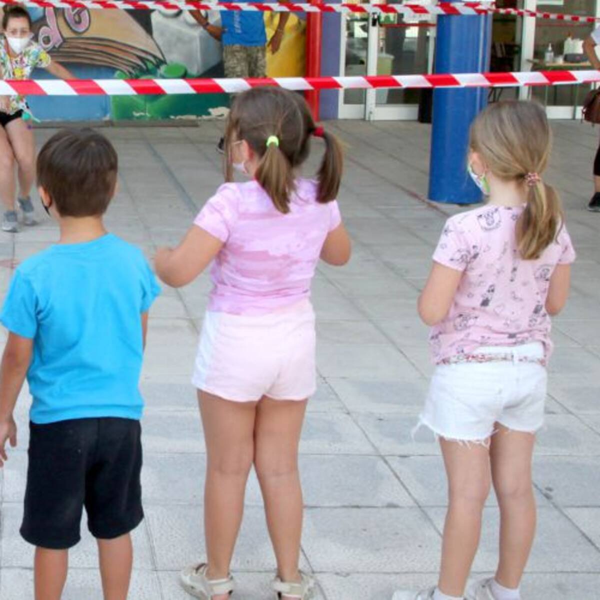 PSOE denuncia 70 plazas vacías en las colonias de Alcobendas por errores de inscripción