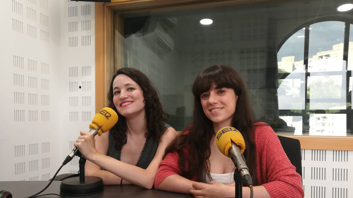 Entrevista con Crispina y Molinilla, Inés Alba y Jenni Casado, que se han convertido en referencia en YouTube con su contenido infantil