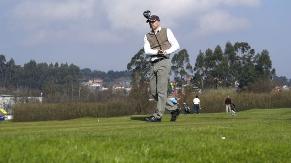 La Comunidad de Montes de Cabral no descarta autogestionar el campo de golf del Aeroclub