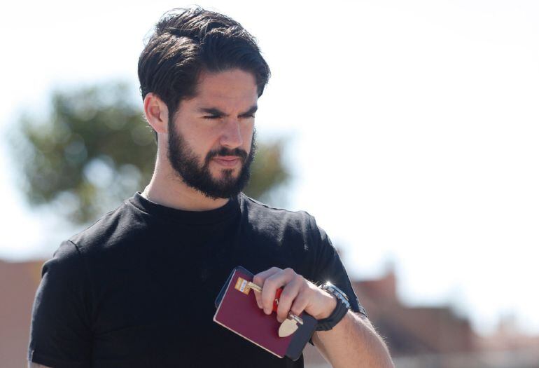 Isco, a su llegada a la concentración de España 