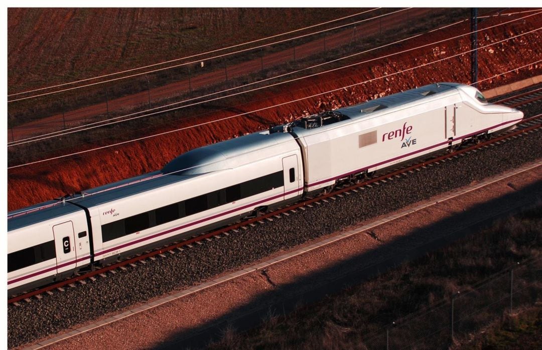 Imagen de archivo de un tren AVE de Renfe.