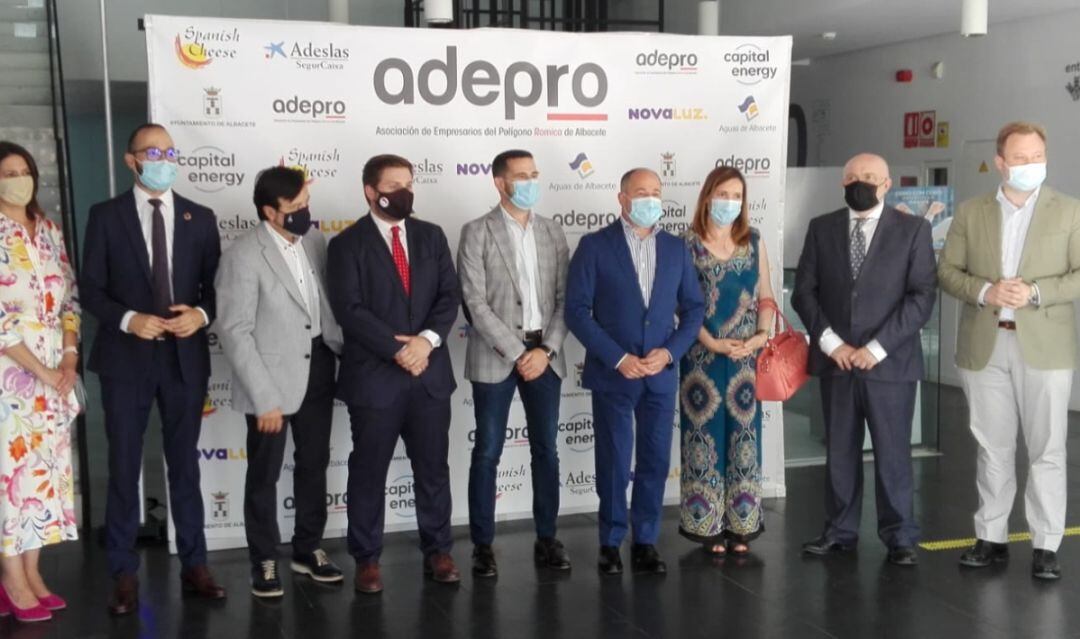 Clausura de la asamblea de ADEPRO en la sede de FEDA