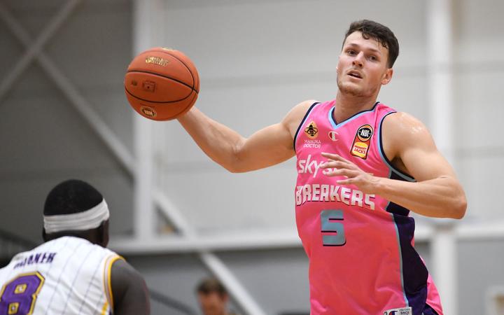 Yanni Wetzell promedió 17'7 puntos y 8'2 rebotes con los Breakers de Nueva Zelanda.