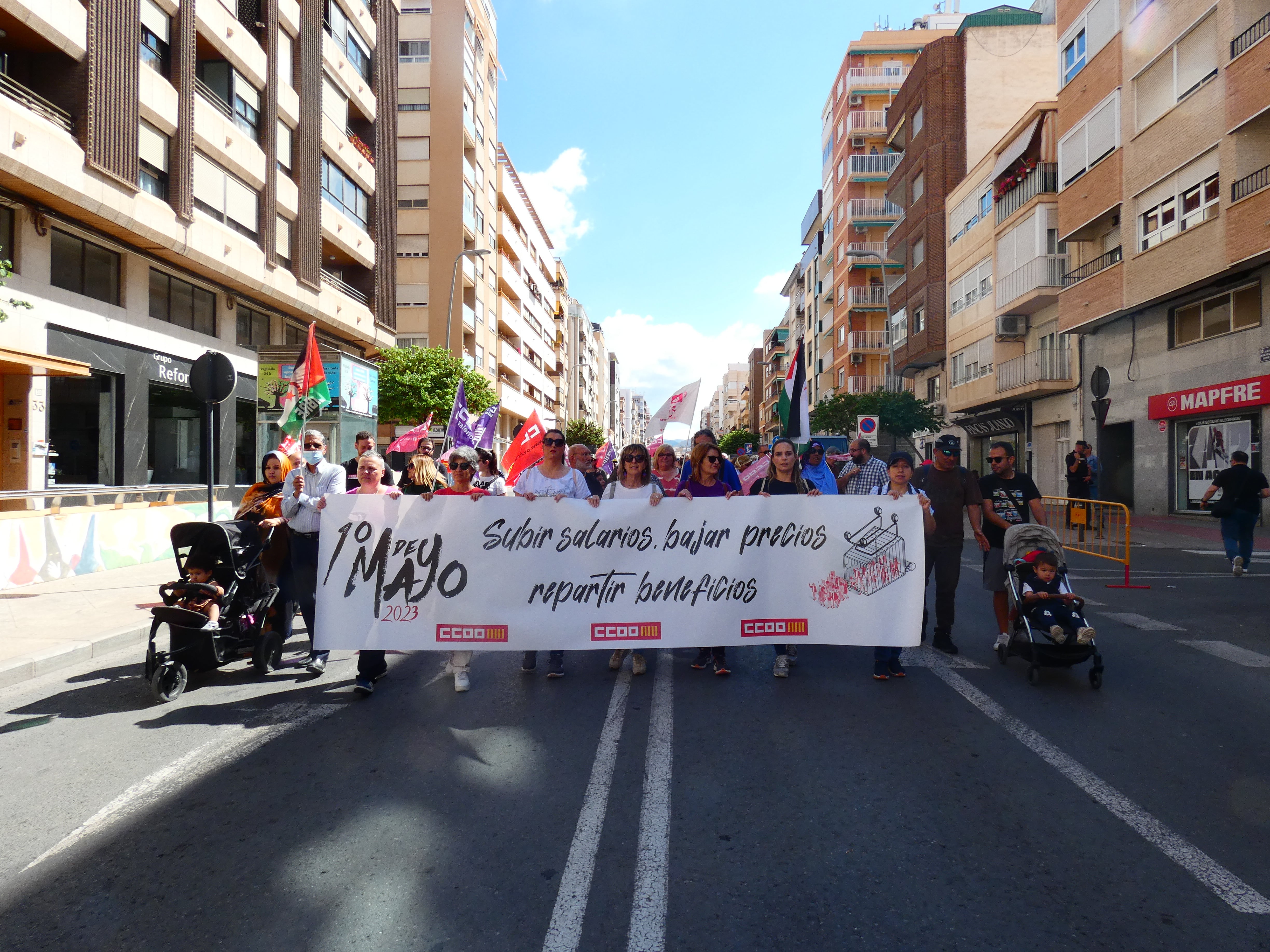 Elda y Petrer se manifiestan con motivo del Día del Trabajador